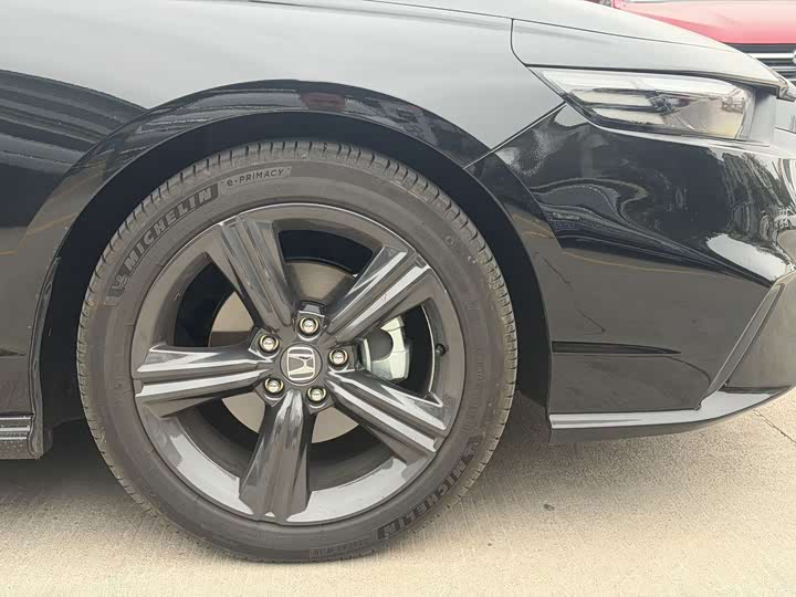 Фото 8 - Honda Inspire