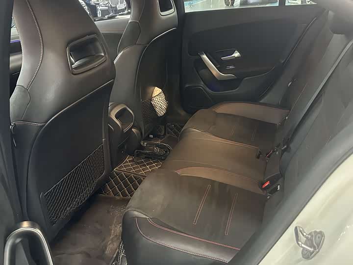 Фото 6 - Mercedes-Benz CLA-Class