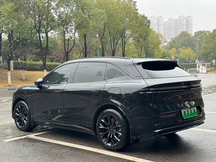 Фото 7 - Zeekr 7X