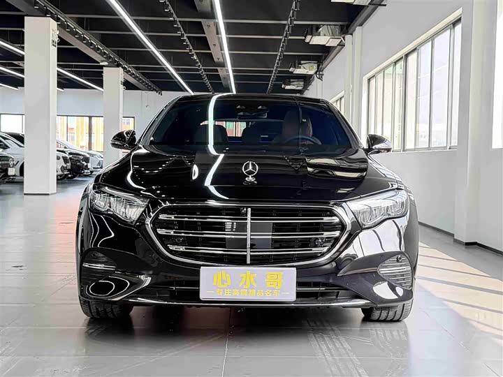 Photo 2 - Mercedes-Benz E-Class