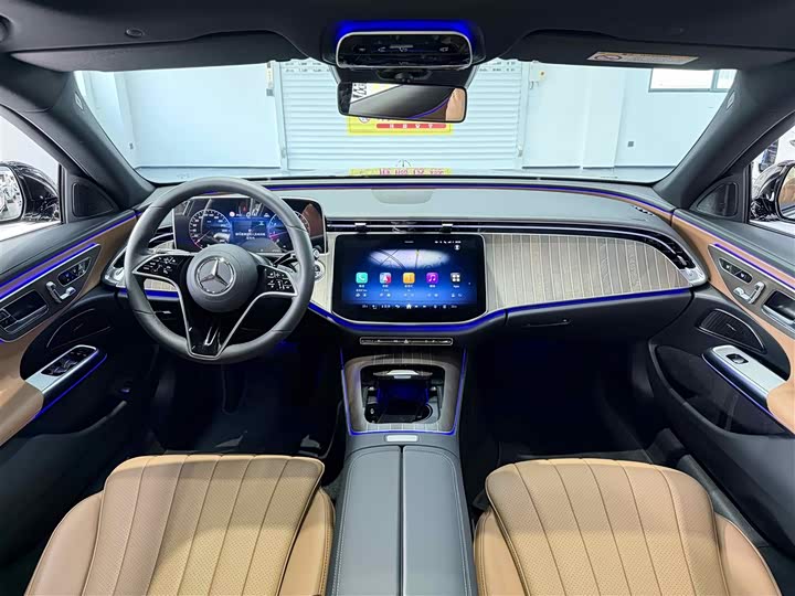 Photo 6 - Mercedes-Benz E-Class