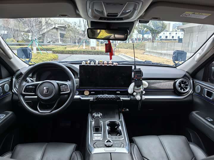 Фото 4 - Tank 400 Hybrid