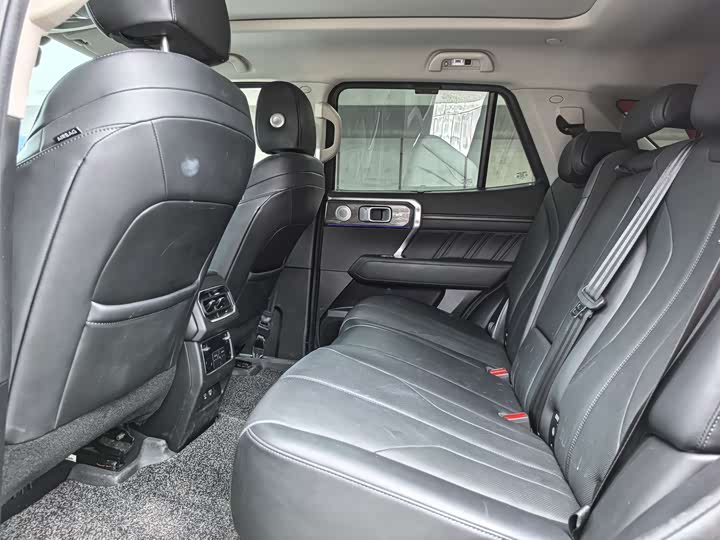 Фото 6 - Tank 400 Hybrid