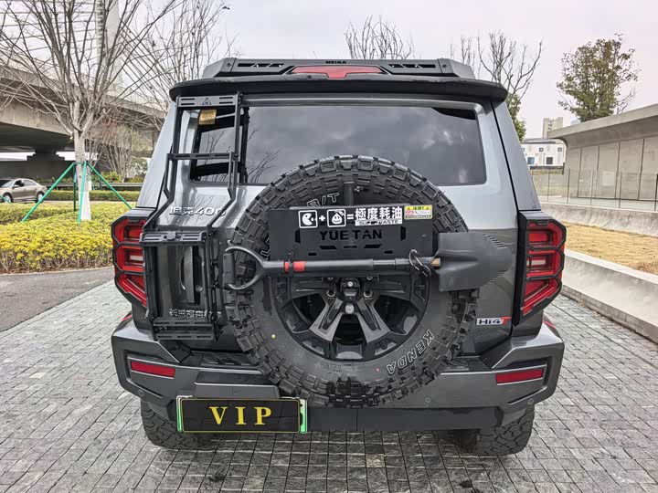 Фото 9 - Tank 400 Hybrid