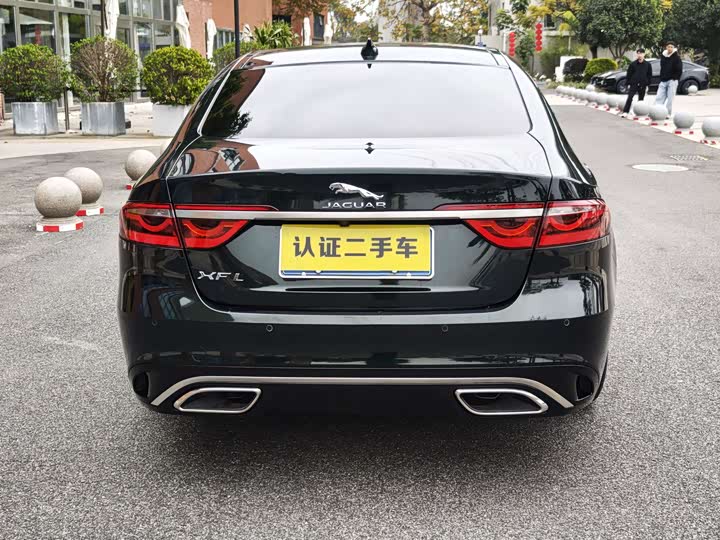 Фото 6 - Jaguar XF L