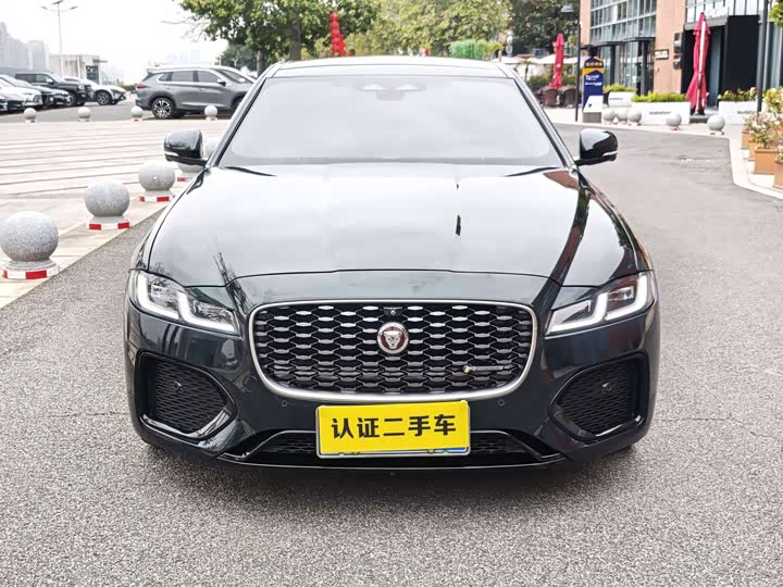 Фото 7 - Jaguar XF L