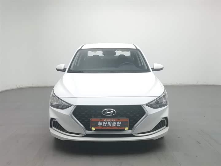 Фото 3 - Hyundai Celesta
