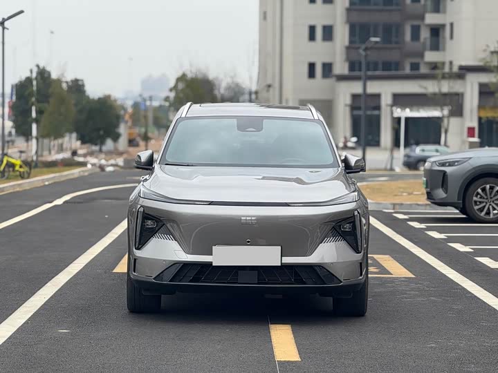 Фото 2 - Geely Galaxy L7