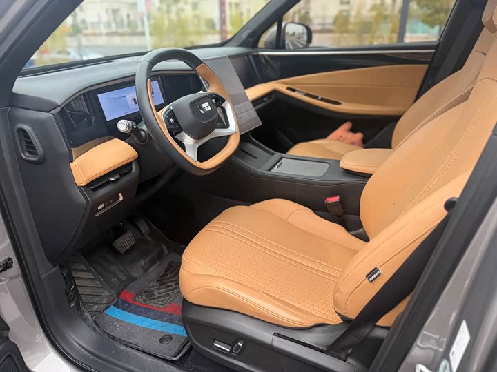 Фото 8 - Geely Galaxy L7