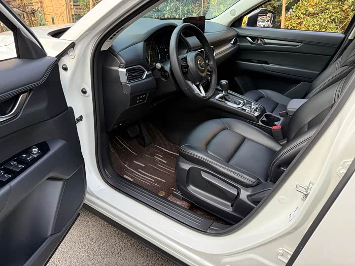 Photo 4 - Mazda CX-5