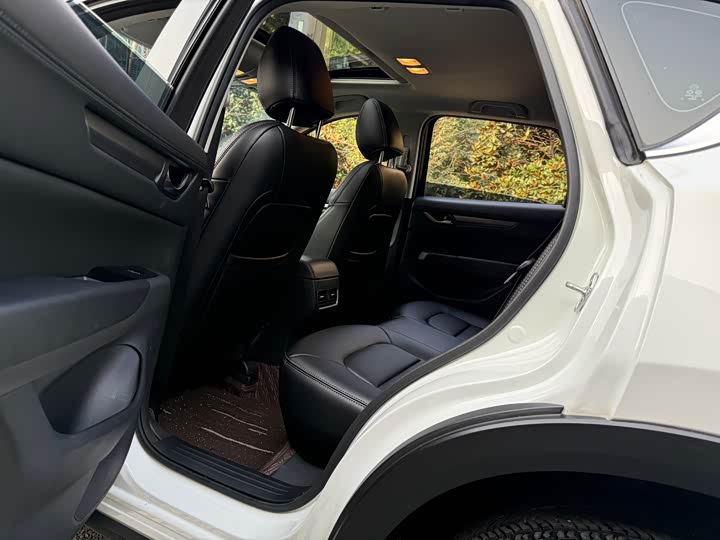 Photo 5 - Mazda CX-5