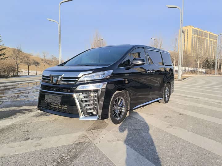 Фото 1 - Toyota Vellfire