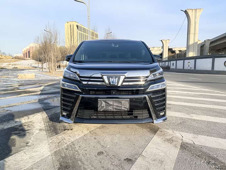 Фото 2 - Toyota Vellfire