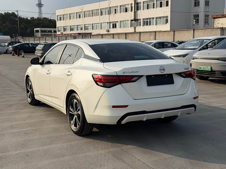 Фото 7 - Nissan Sylphy