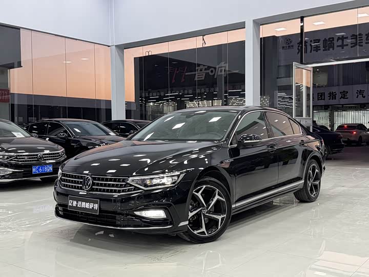 Фото 1 - Volkswagen Magotan