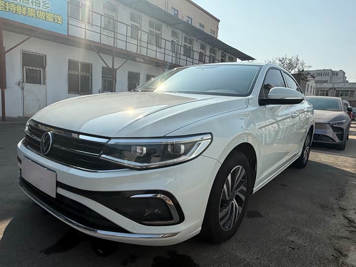 Фото 1 - Volkswagen Bora