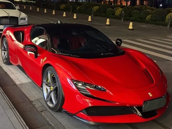 Фото 3 - Ferrari SF90