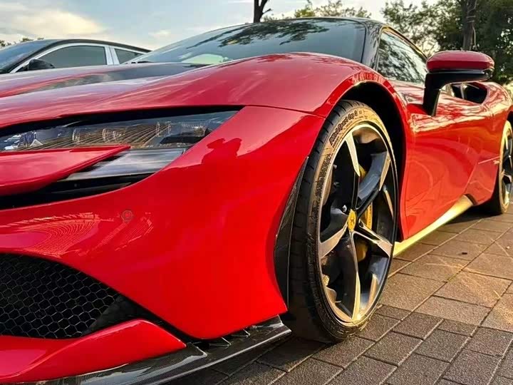 Фото 7 - Ferrari SF90