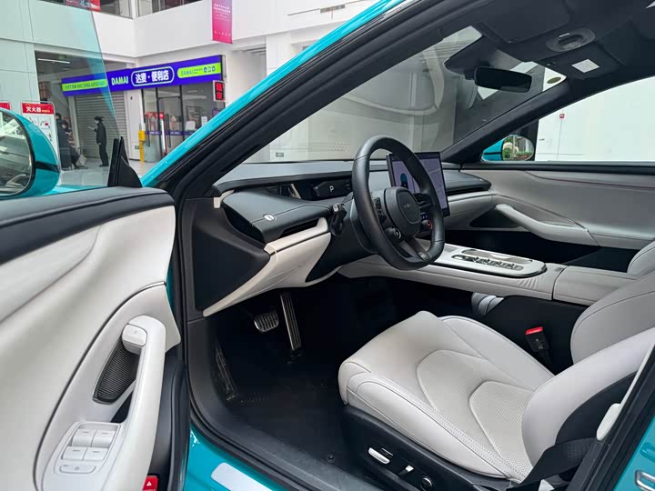 Фото 9 - Xiaomi SU7