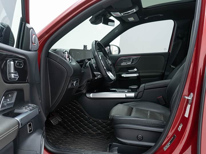 Фото 5 - Mercedes-Benz GLB-Class AMG