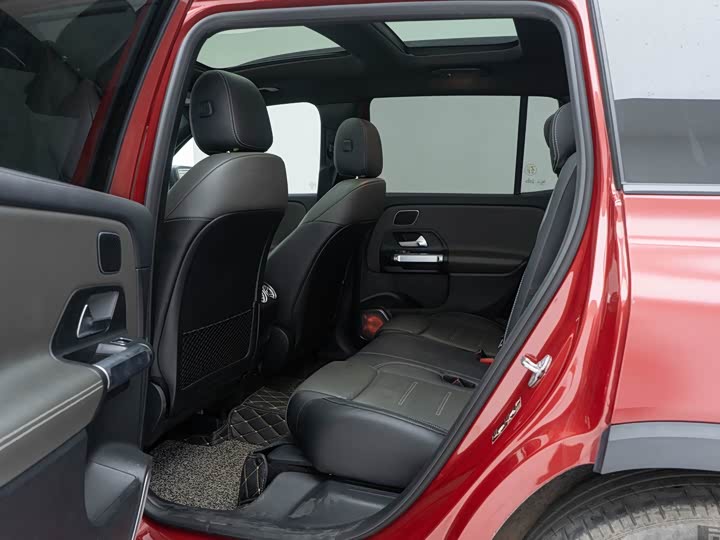 Фото 6 - Mercedes-Benz GLB-Class AMG