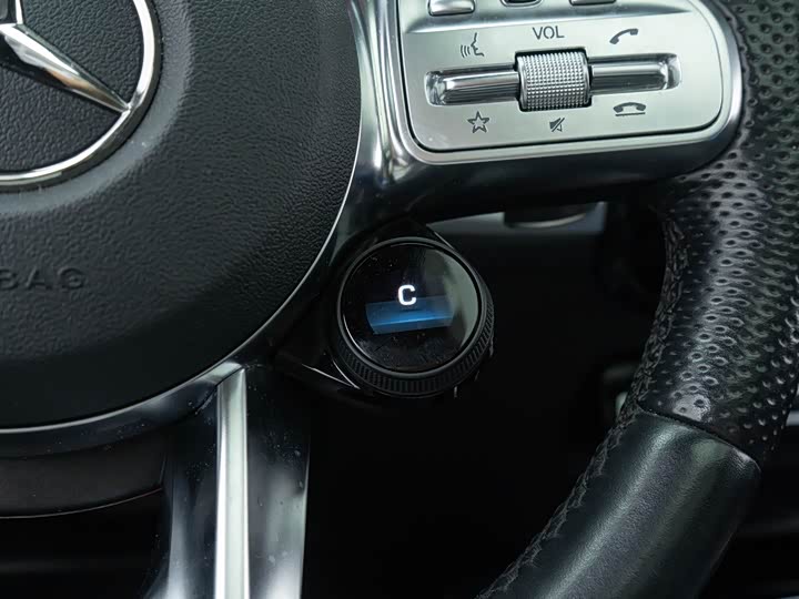 Фото 8 - Mercedes-Benz GLB-Class AMG