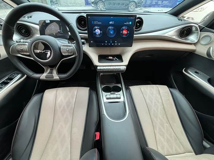 Фото 5 - BYD Dolphin