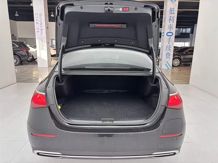 Фото 8 - Mercedes-Benz E-Class Hybrid