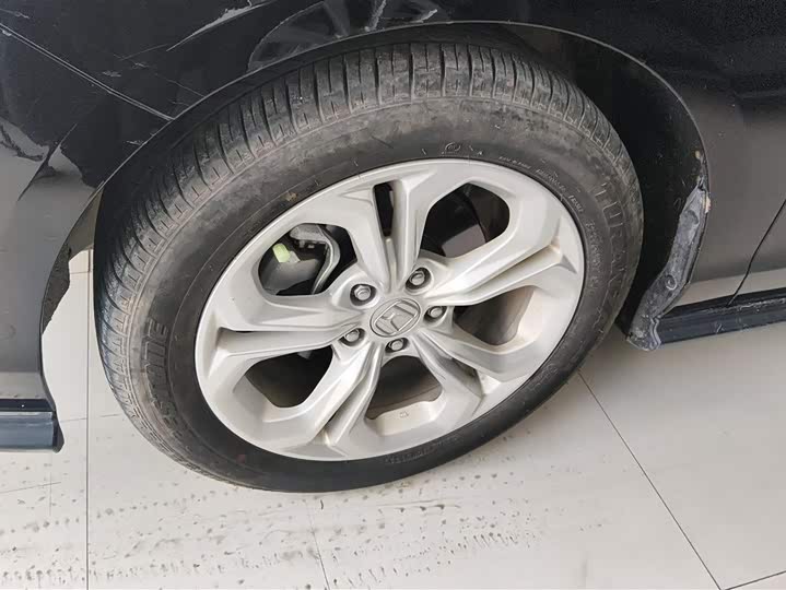 Фото 6 - Honda Accord