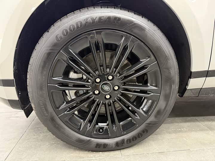 Фото 6 - Land Rover Range Rover Evoque L