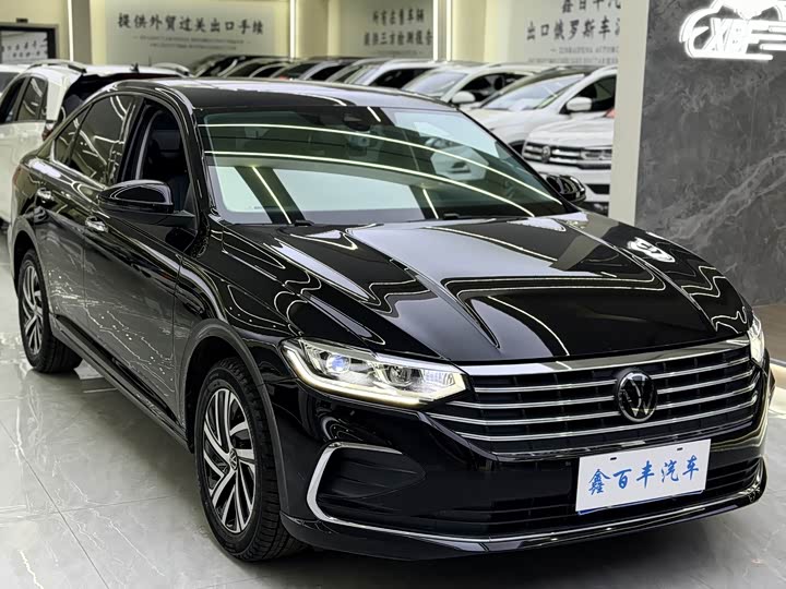 Фото 3 - Volkswagen Lavida