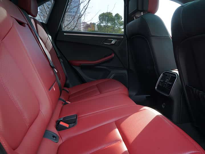 Фото 5 - Porsche Macan