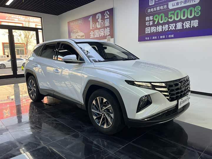 Фото 3 - Hyundai Tucson L