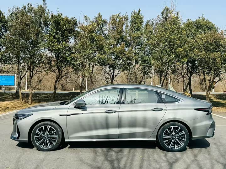 Фото 7 - Chery Arrizo 8