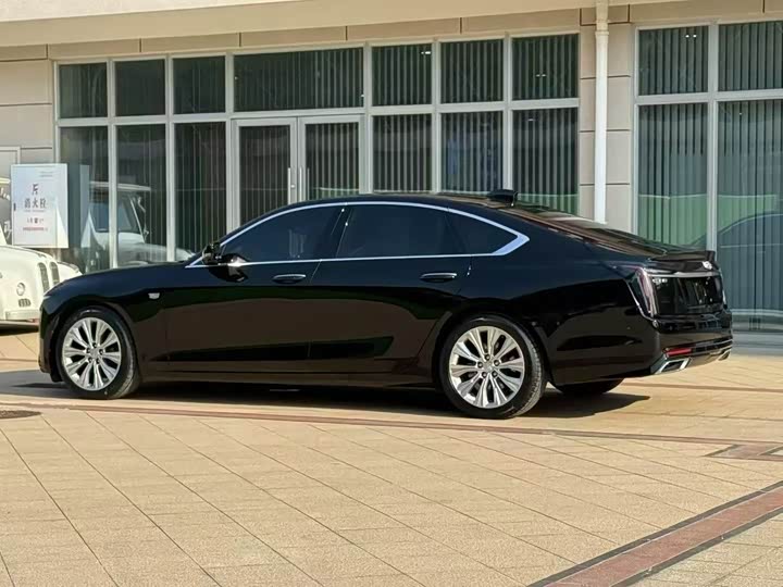 Фото 9 - Cadillac CT6