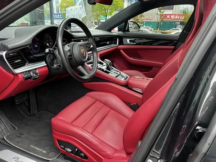 Фото 4 - Porsche Panamera