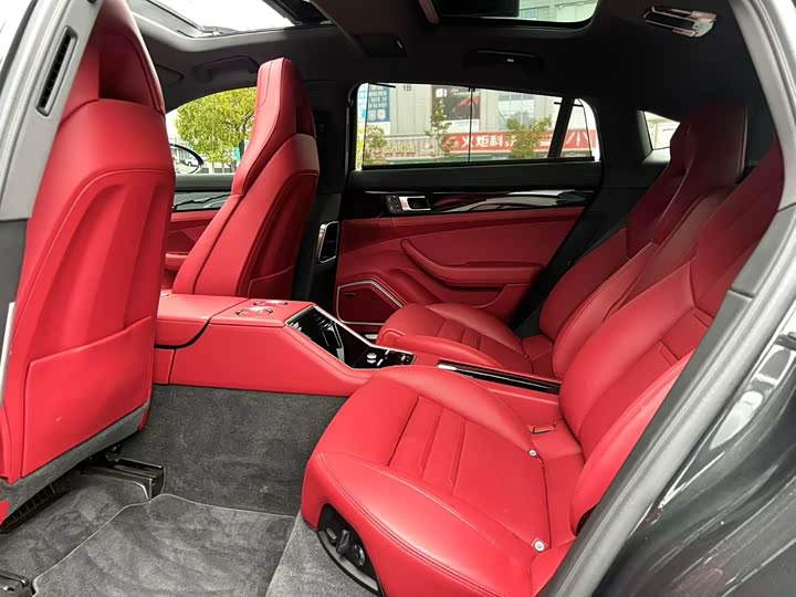 Фото 6 - Porsche Panamera