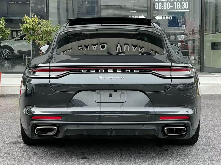 Фото 8 - Porsche Panamera
