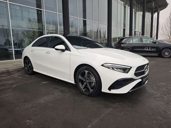 Фото 3 - Mercedes-Benz A-Class