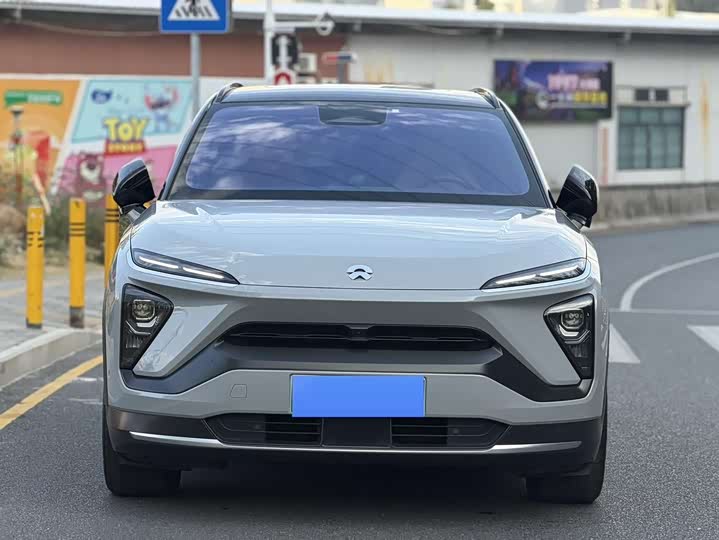 Фото 2 - Nio ES6