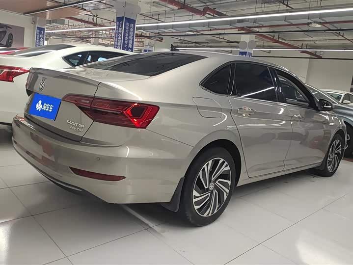 Фото 3 - Volkswagen Sagitar L