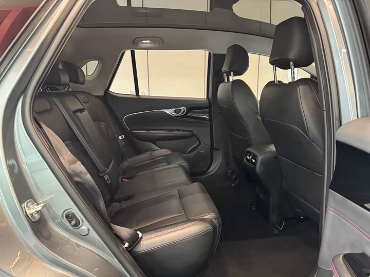 Фото 9 - GAC Aion V