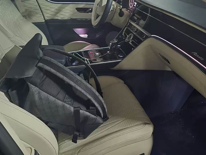 Фото 5 - Bentley Flying Spur