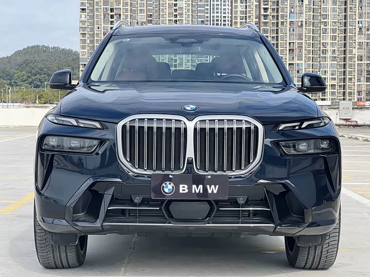 Фото 2 - BMW X7