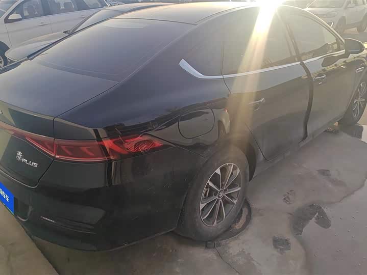 Фото 3 - BYD Qin Plus