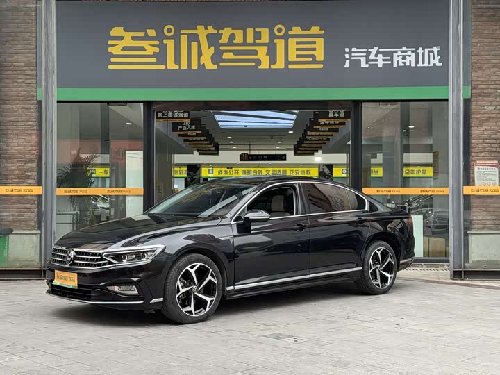 Фото 1 - Volkswagen Magotan