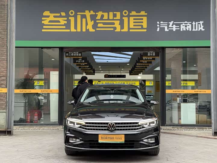 Фото 3 - Volkswagen Magotan