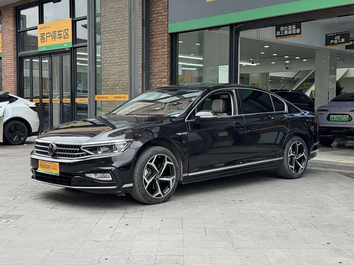 Фото 4 - Volkswagen Magotan