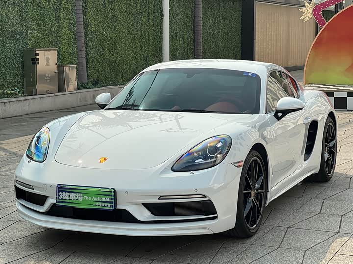 Фото 1 - Porsche 718