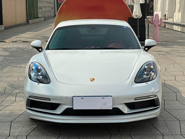 Фото 2 - Porsche 718